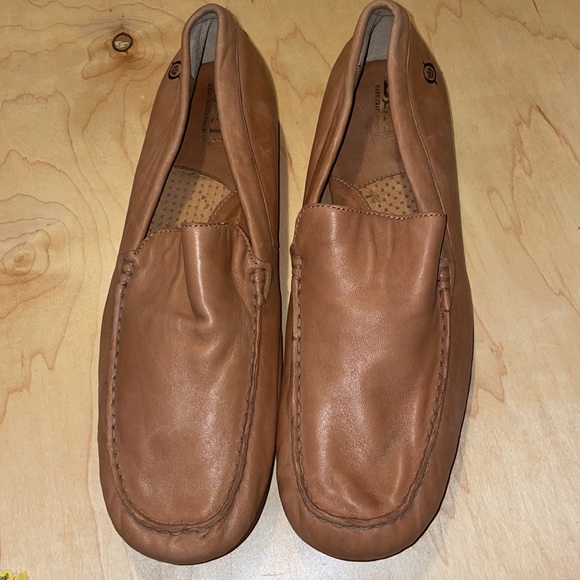 Born Shoes | Mens Born Allan Leather Slip on Camel Colored Shoes Excellent Condition | Color: Tan | Size: 11 | Helengenel's Closet